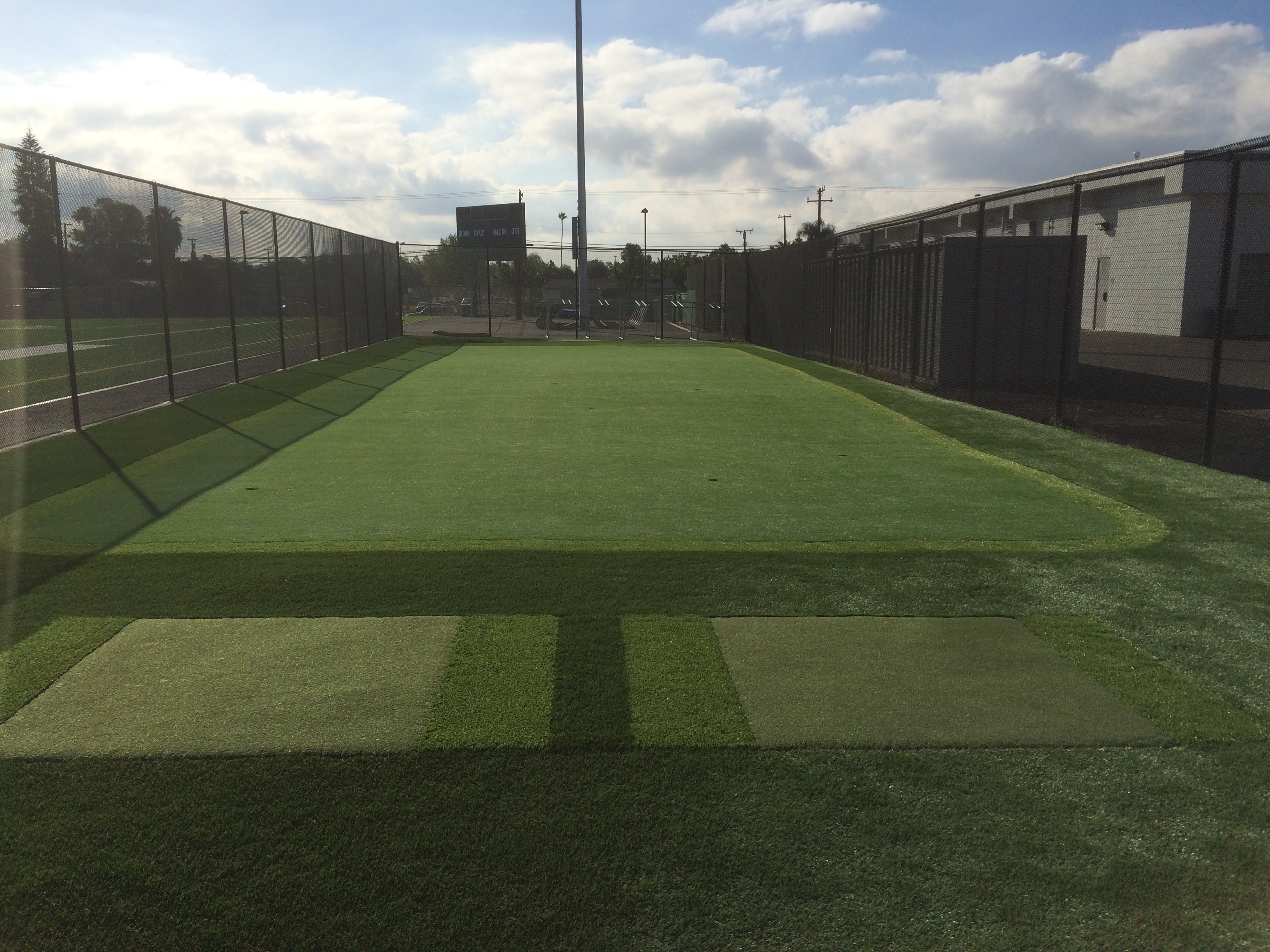 Commercial golf driving range tee mats - Green Forever Turf Texas