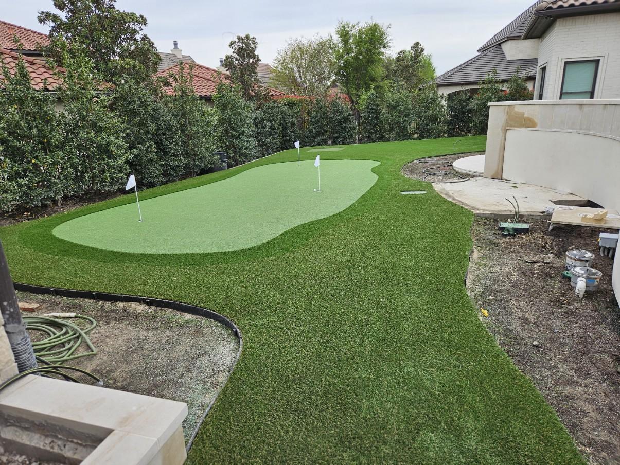 Putting green small backyard install - Green Forever Turf Texas